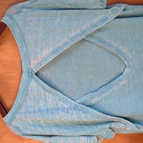 We The Free Viola Open Back Tee in Open Waters Size Medium - Picture 5 of 8